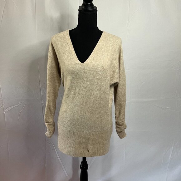 White House Black Market Sweaters - WHBM Womens Cream/Gold cinch sleeve Super Soft V Neck Sweater Size Medium - 0090